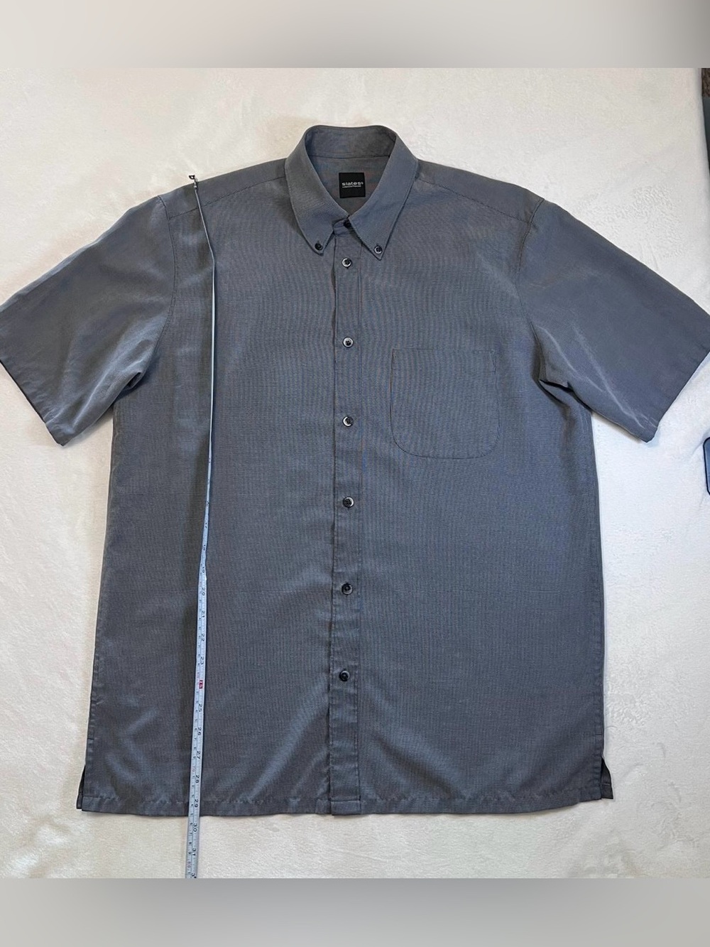 Dockers Men's Short-Sleeve Button-Down Shirt in Charcoal